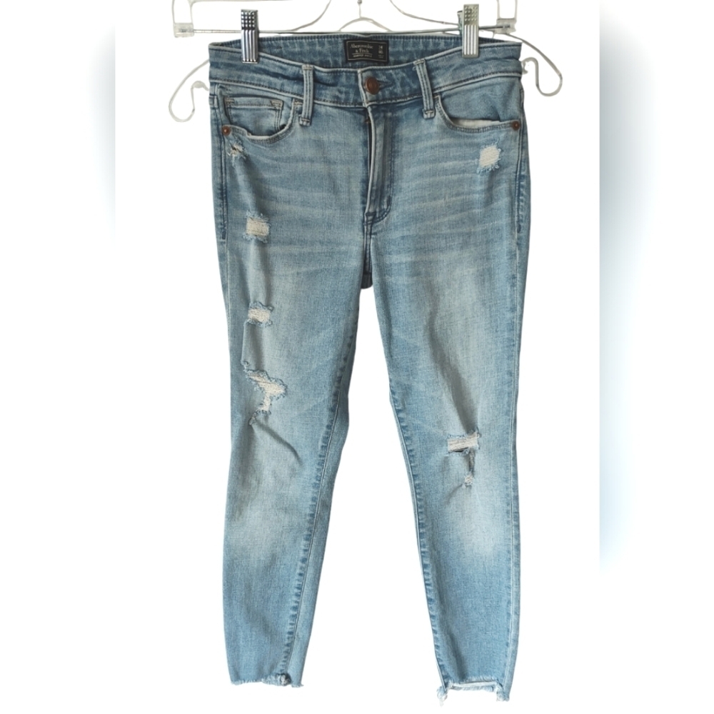 ABERCROMBIE AND FITCH Harper Ankle Light Wash Jeans Size 24